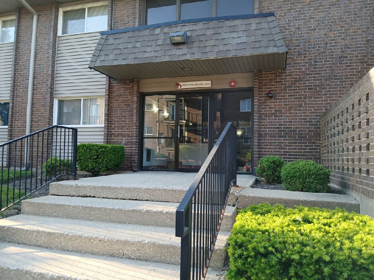 Homes & Condominiums Rented Beau Bien Lisle Illinois, 2300 Beau Monde