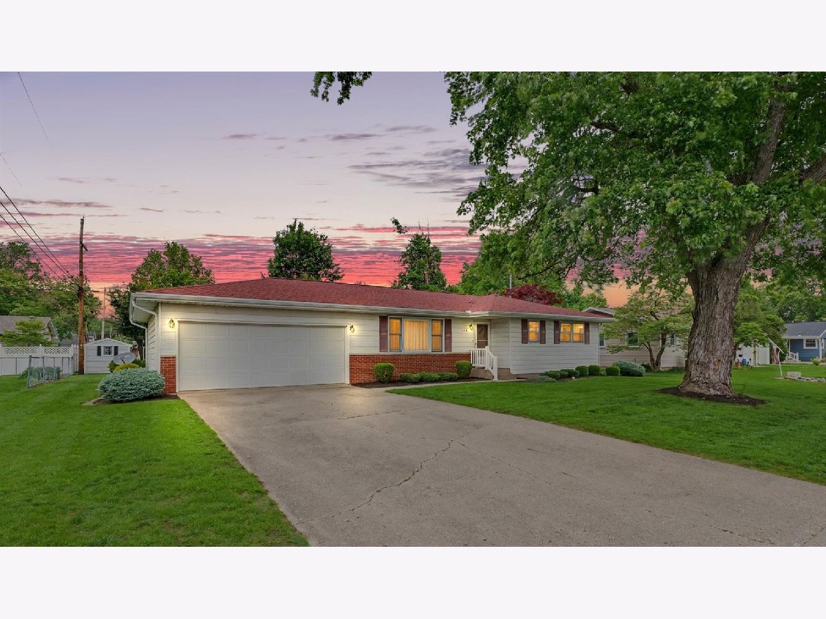 Sold Tuscola Illinois, 204 Douglas