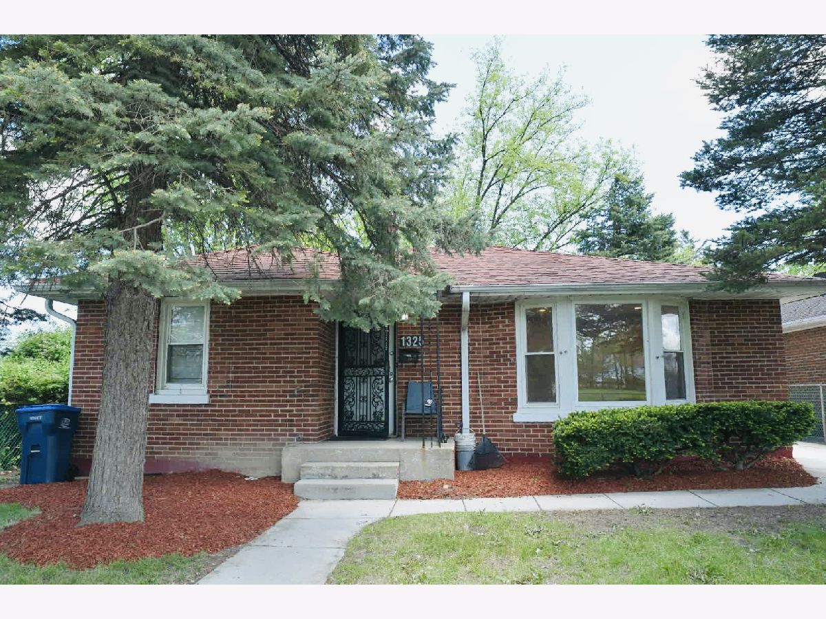  For Sale North Chicago Illinois, 1325 Glenn Drive