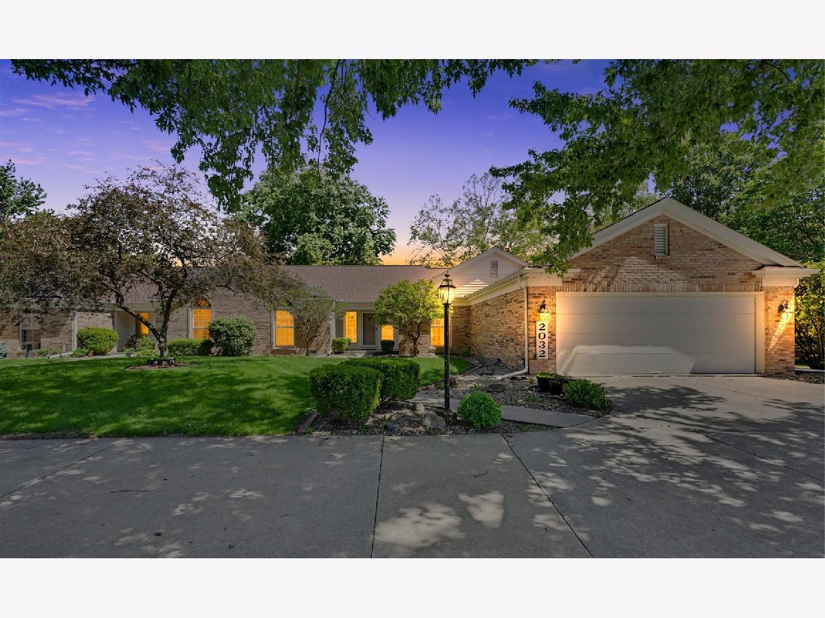Homes & Condominiums For Sale Lincolnshire Fields Champaign Illinois, 2032 Bentbrook Drive