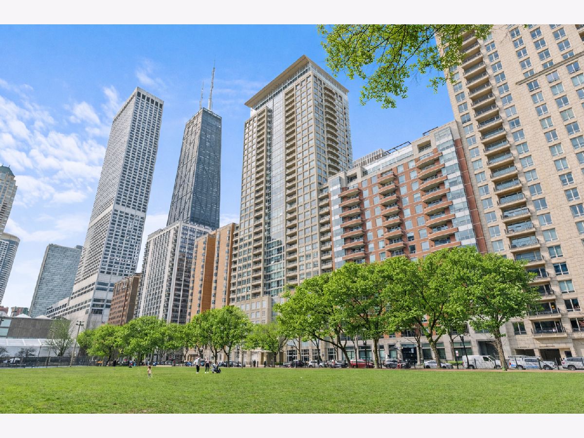 Sold Chicago Illinois, 250 Pearson