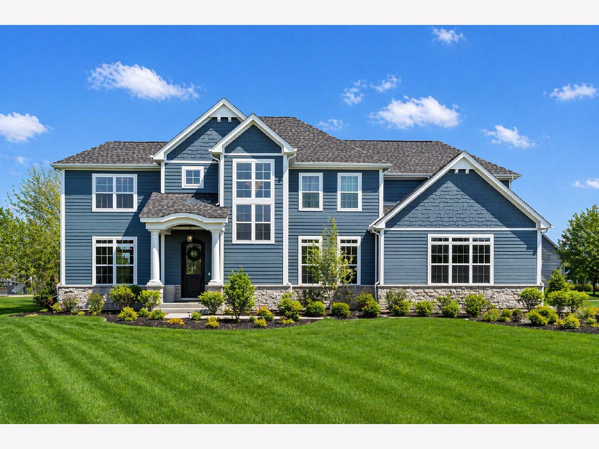  For Sale Lakewood Illinois, 8402 Norman Court