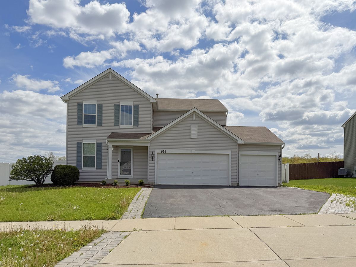  For Rent Hampshire Illinois, 651 Olive