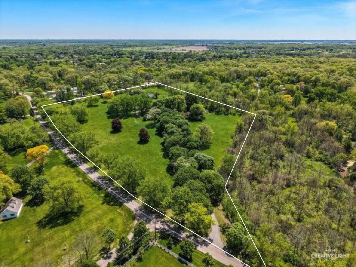  For Sale Wayne Illinois, 33W451 Surrey Road