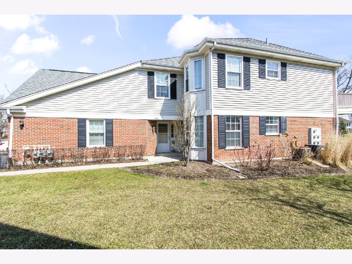  Rented Buffalo Grove Illinois, 1233 Wellington