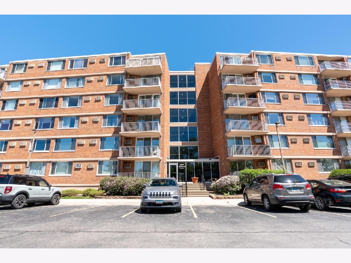  For Rent Lombard Illinois, 2211 S Highland