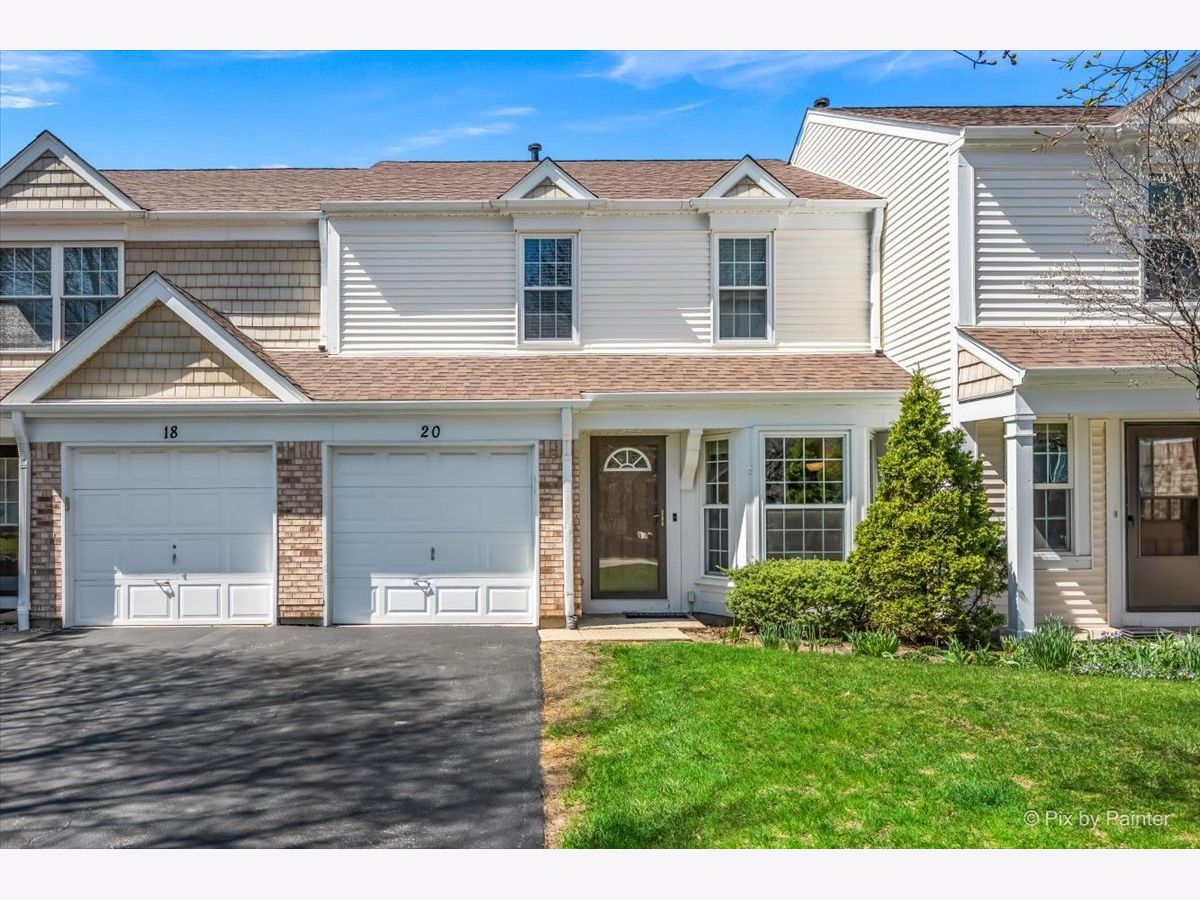Townhomes For Sale Tiffany Place Streamwood Illinois, 20 Oltendorf Road