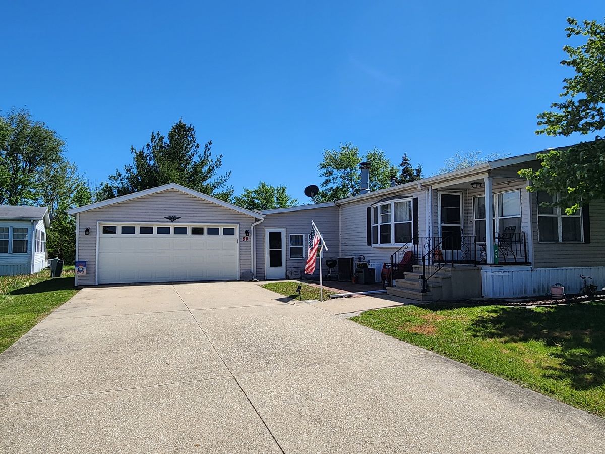  For Sale Manteno Illinois, 58 Norway Drive