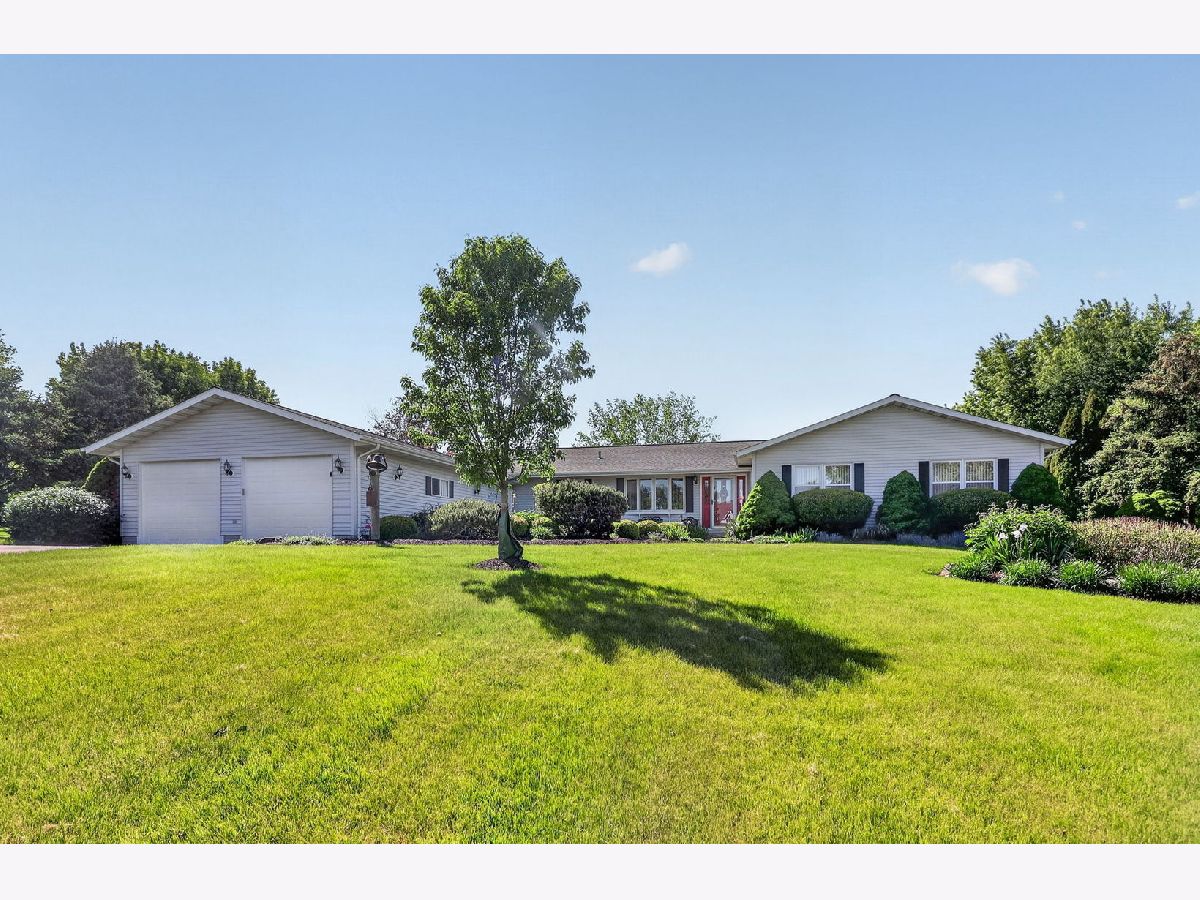  For Sale Yorkville Illinois, 2039 Bernadette Lane