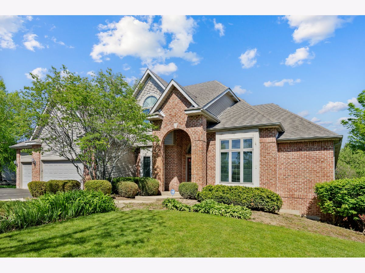  For Sale Spring Grove Illinois, 10902 Red Hawk Lane