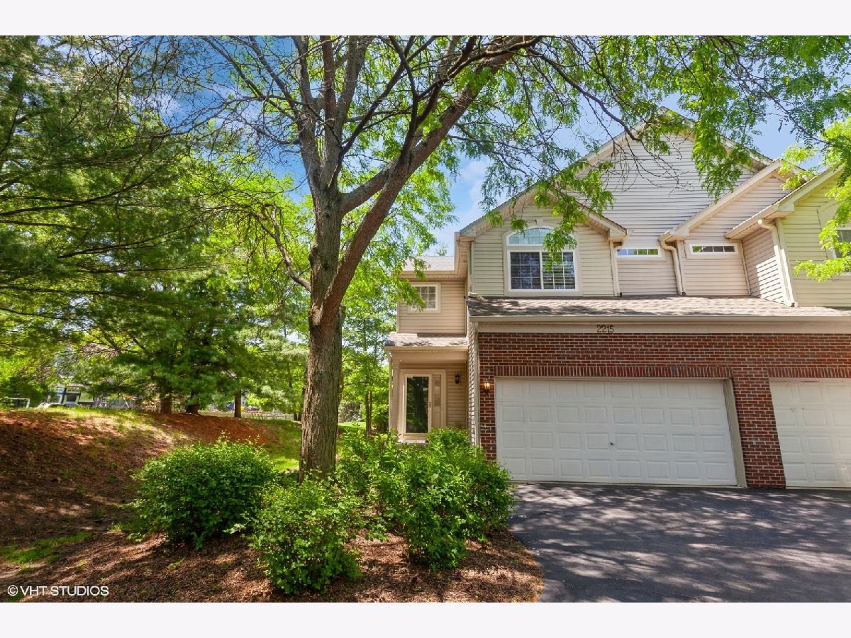 Townhomes For Rent Abington Woods Aurora Illinois, 2215 Stoughton