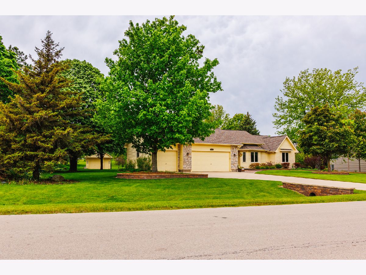 Homes For Sale Hawthorn Village Yorkville Illinois, 2005 Bernadette Lane