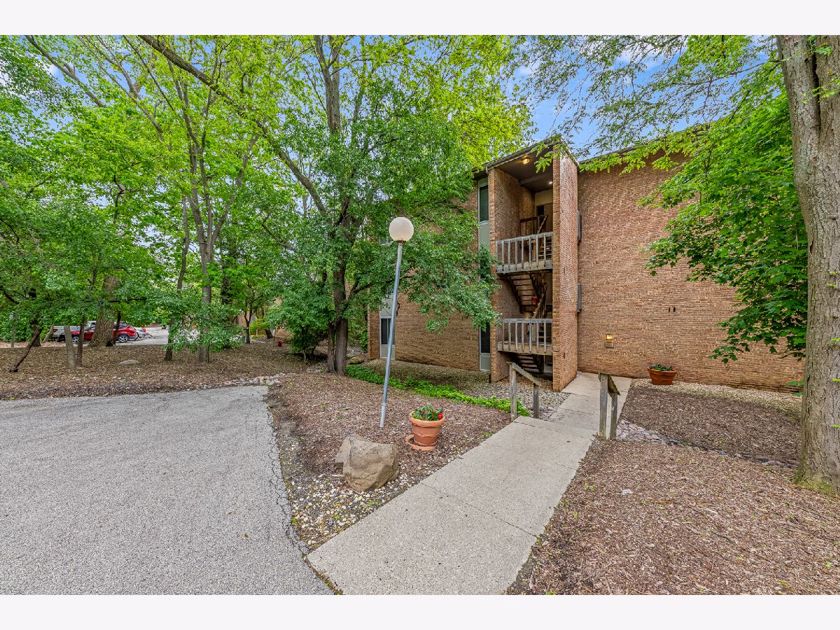 Condos & Townhomes For Sale Four Lakes Lisle Illinois, 6015 Forest View Road