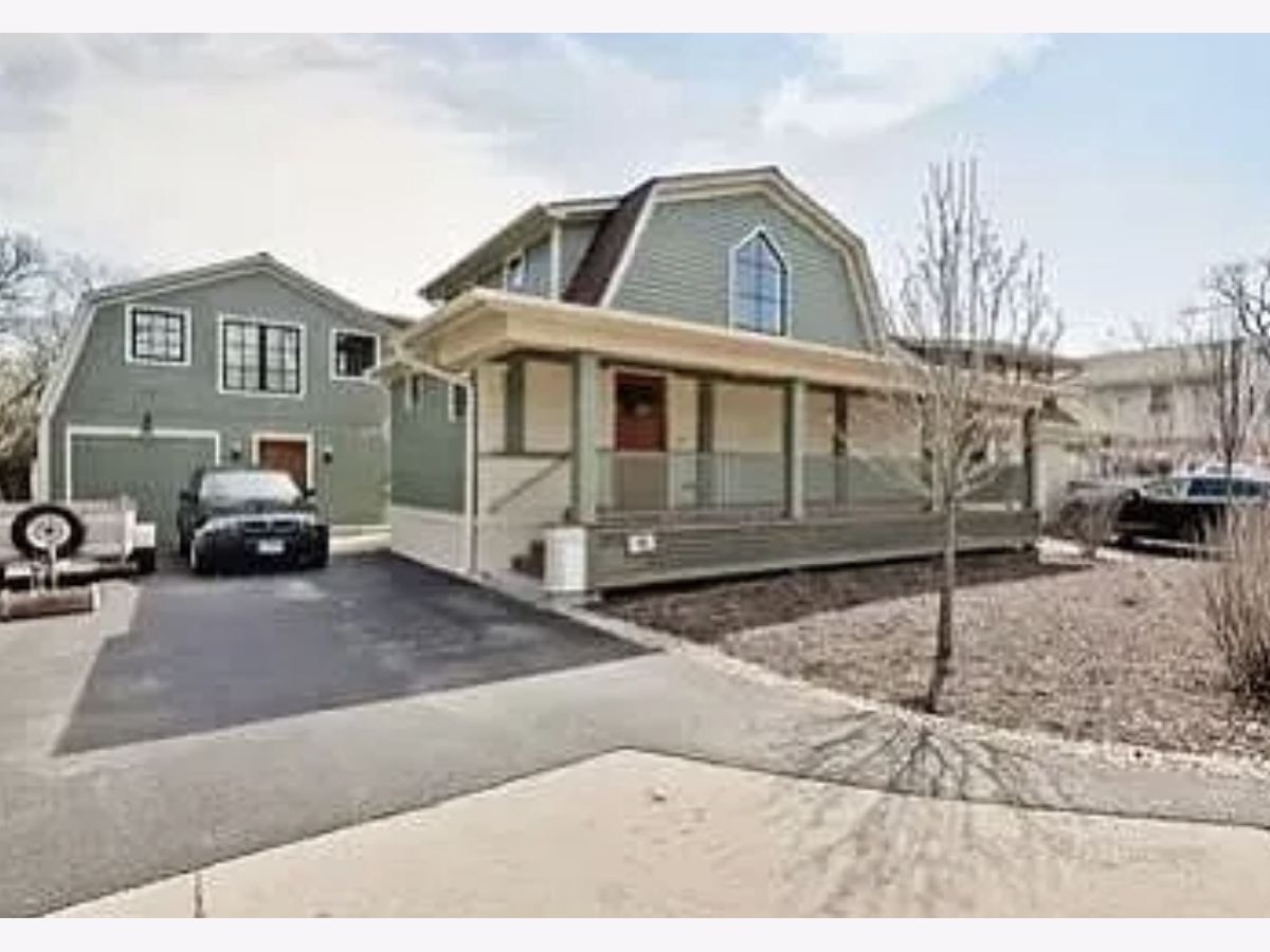  For Rent Highland Park Illinois, 916 Driscoll