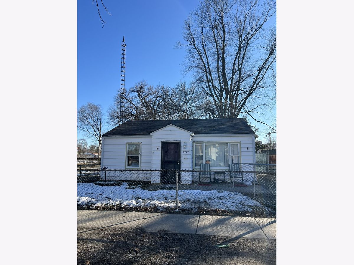  For Sale Springfield Illinois, 1702 Cummins Avenue