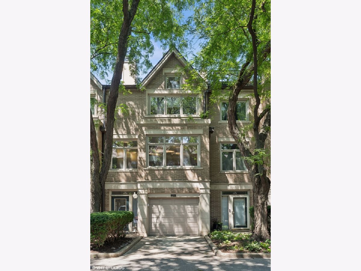 Townhomes For Sale Parklane Chicago Illinois, 2740 Janssen Avenue
