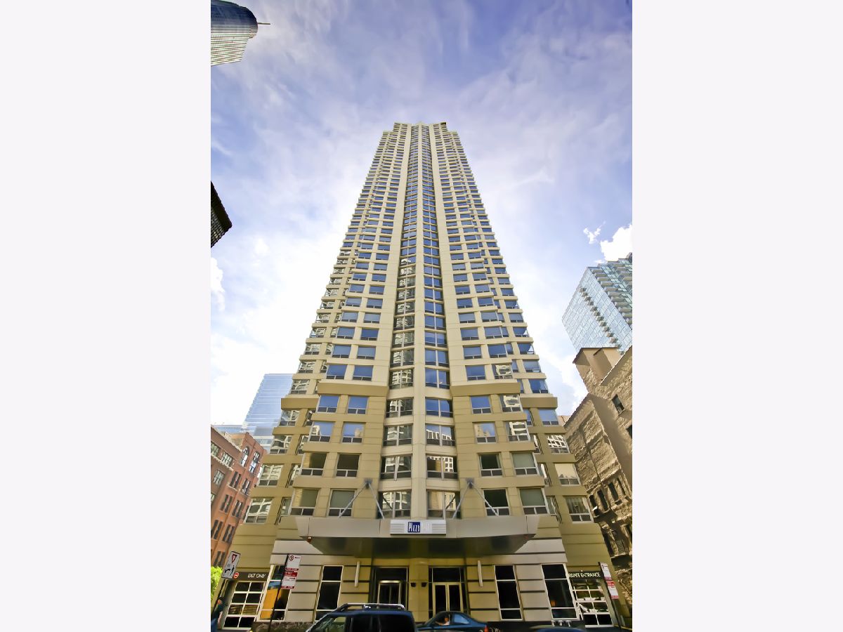 Condominiums For Sale Plaza 440 Private Residences Chicago Illinois, 440 Wabash Avenue