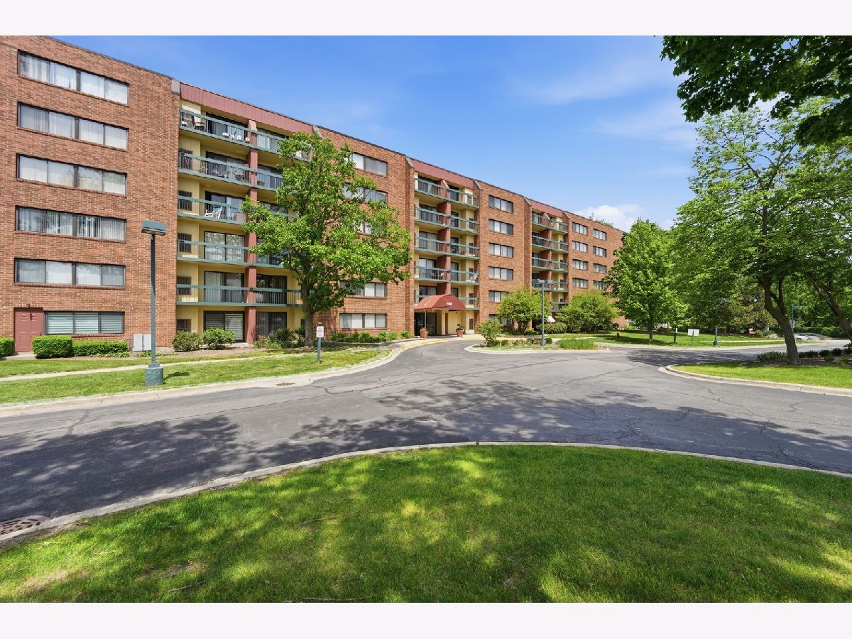  For Sale Hoffman Estates Illinois, 1800 Huntington Boulevard