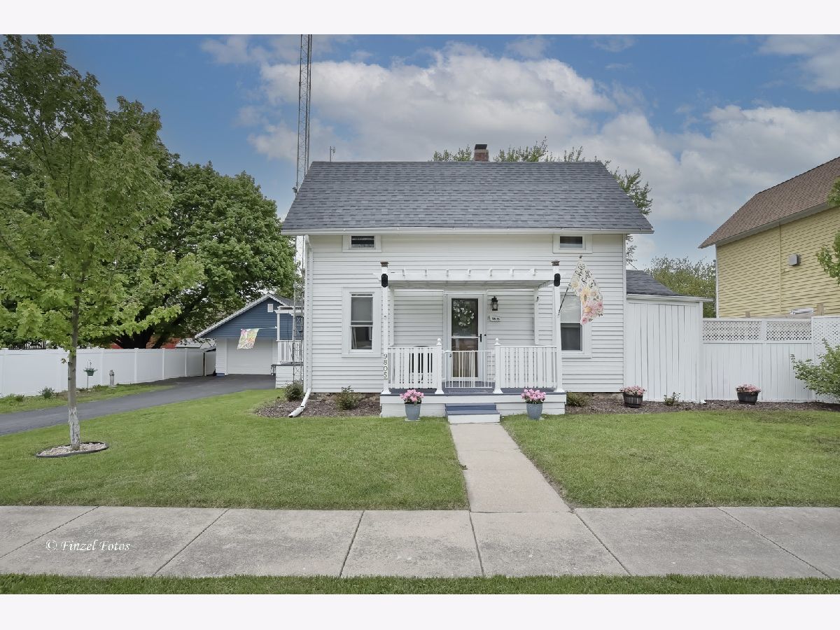  For Sale Hebron Illinois, 9805 Illinois Street