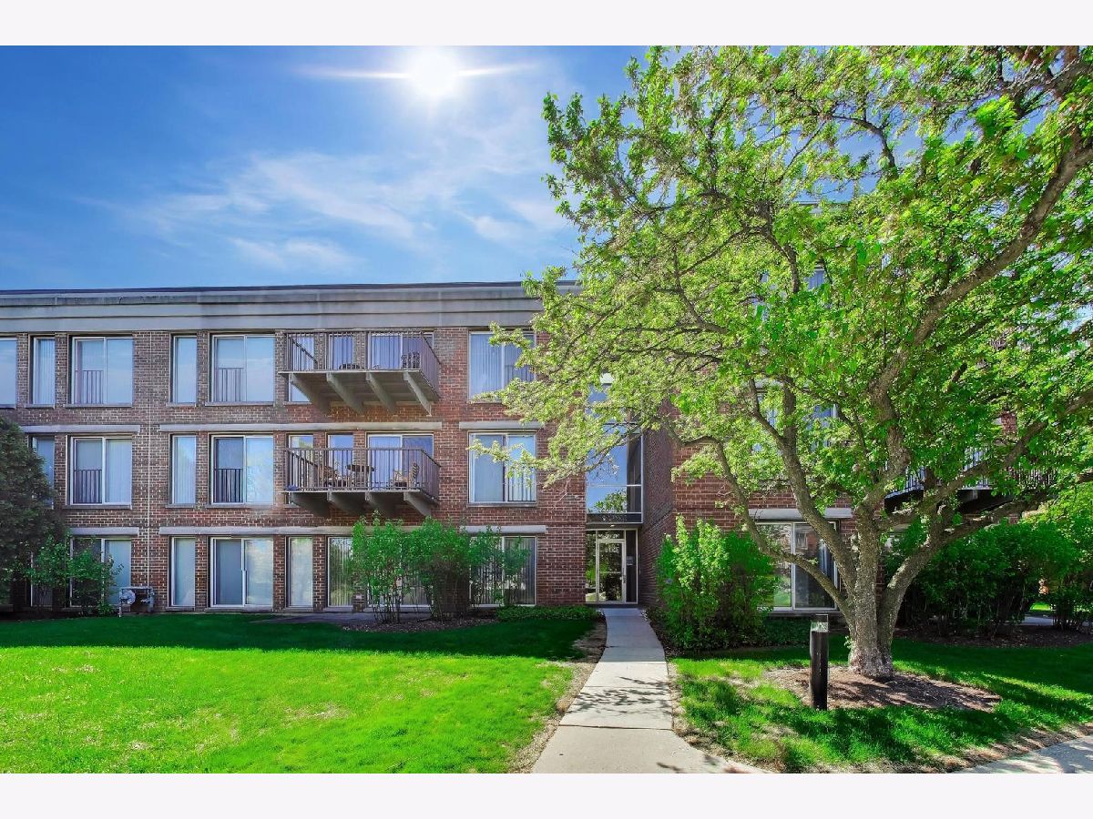  Sold Deerfield Illinois, 402 Kelburn