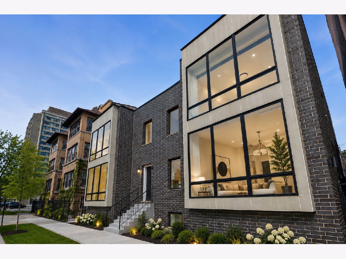  For Sale Chicago Illinois, 4717 Ingleside Avenue