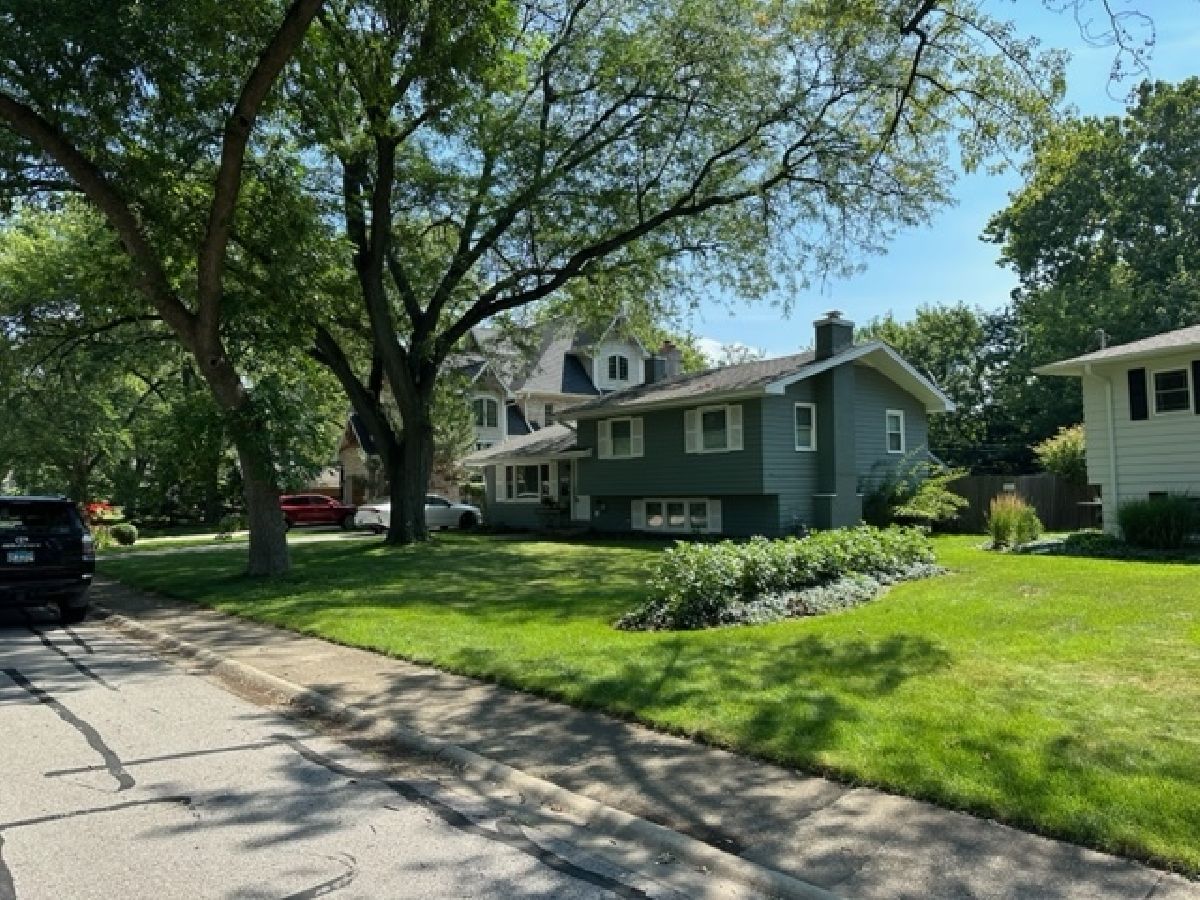 Homes Rented West Highlands Naperville Illinois, 916 Lilac