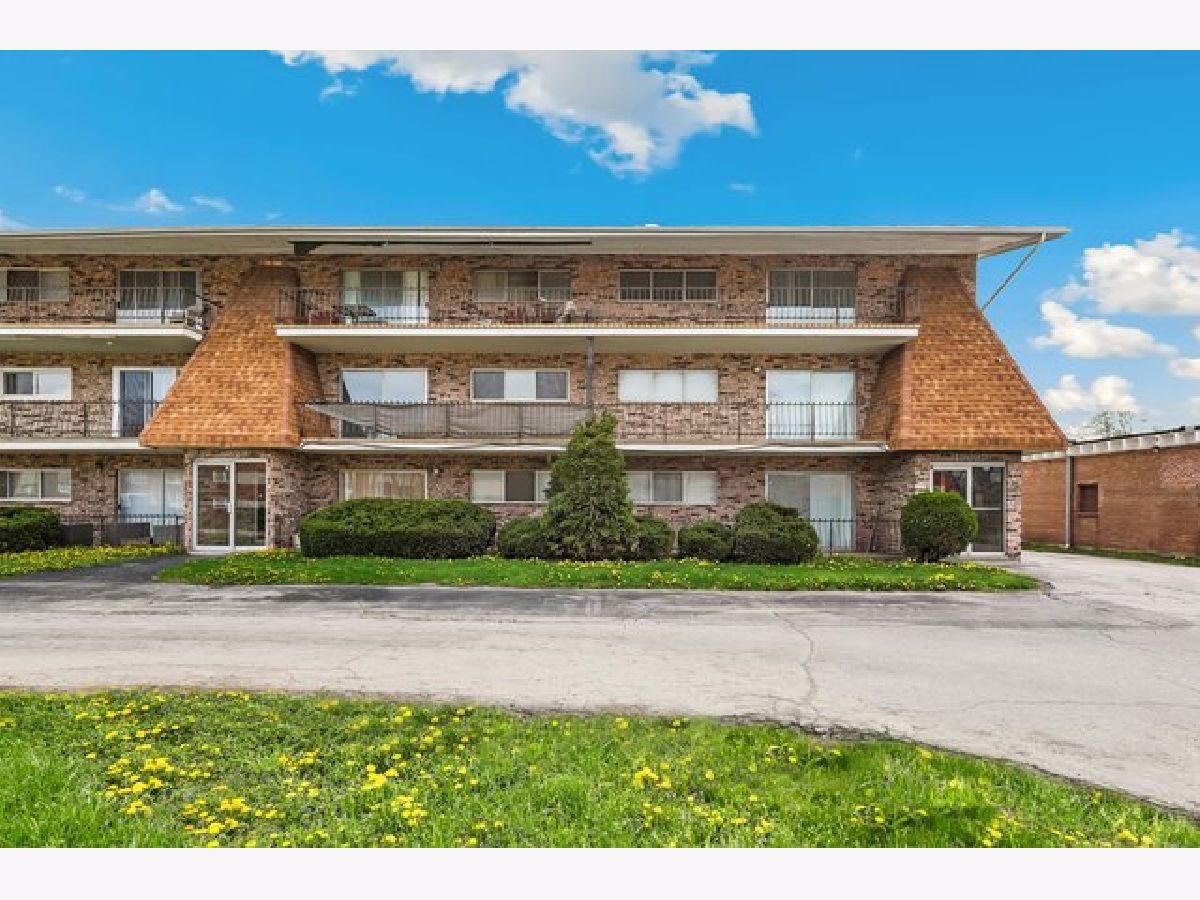  For Sale Dolton Illinois, 15335 Martin Luther King Jr Drive