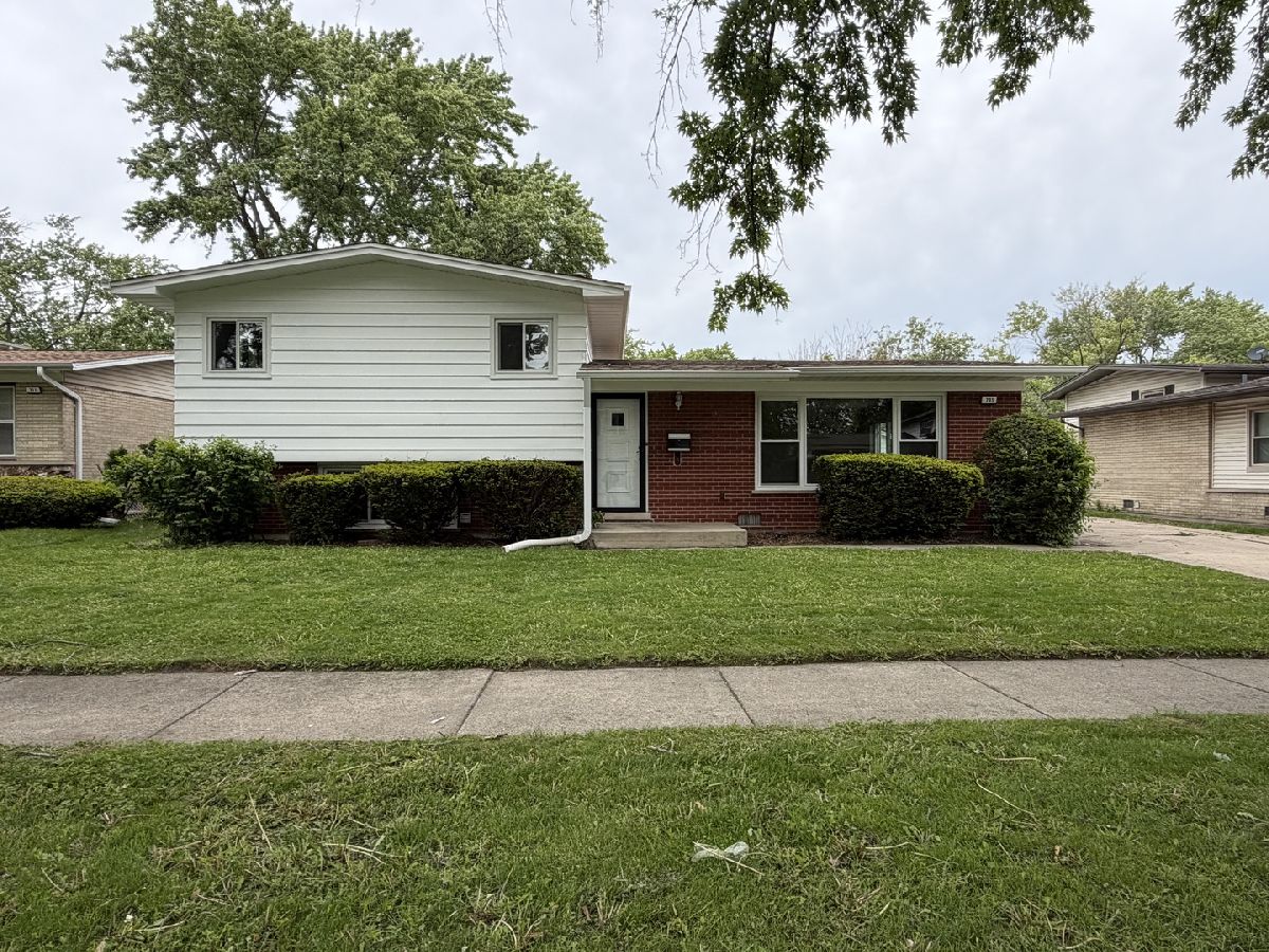  For Rent Glenwood Illinois, 705 Fitzhenry