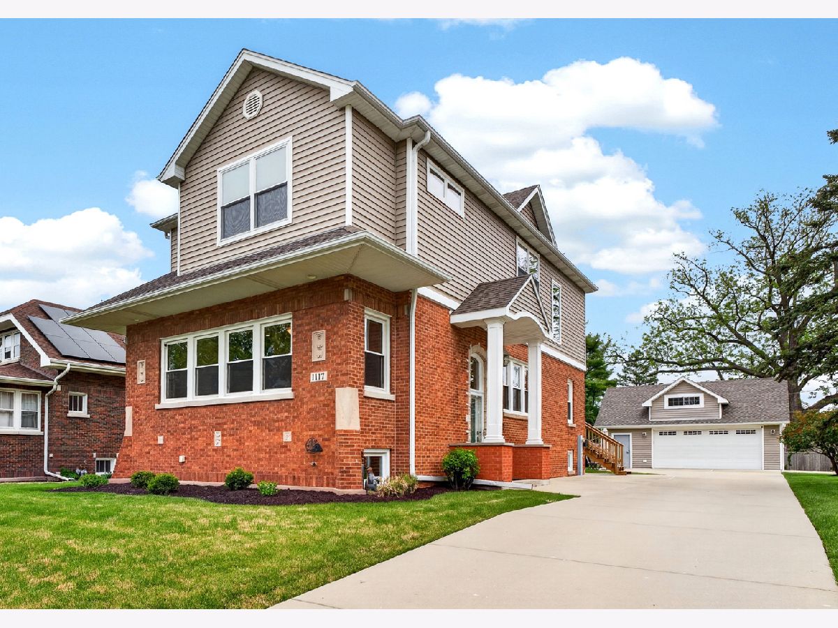  For Sale Des Plaines Illinois, 1117 Margret Street