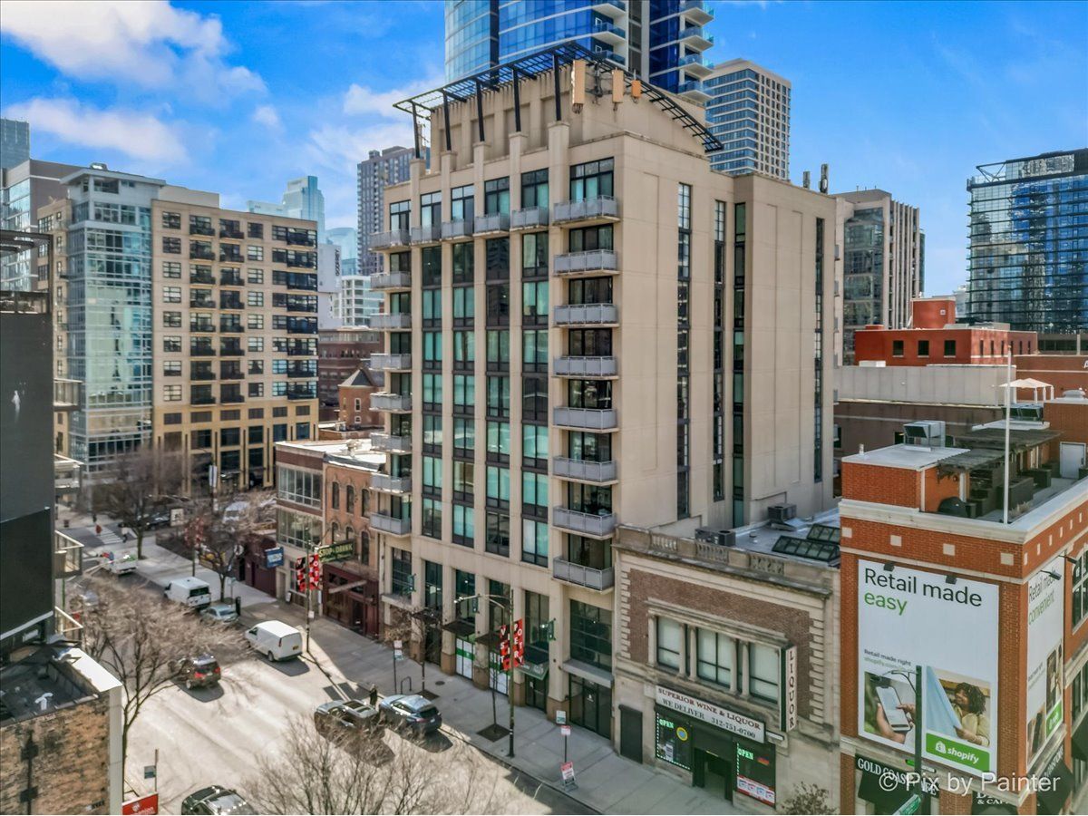  For Sale Chicago Illinois, 744 Clark Street