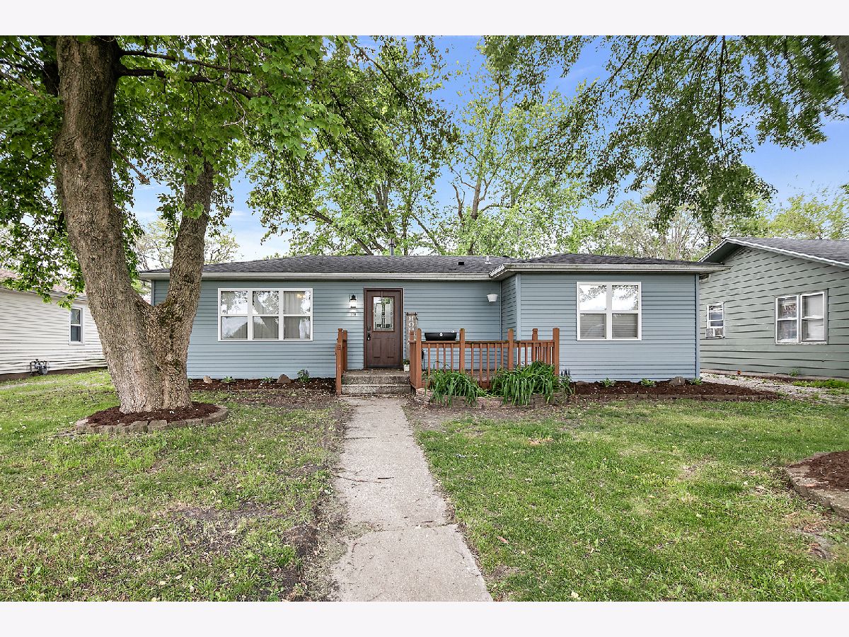  For Sale Clifton Illinois, 570 2nd Avenue