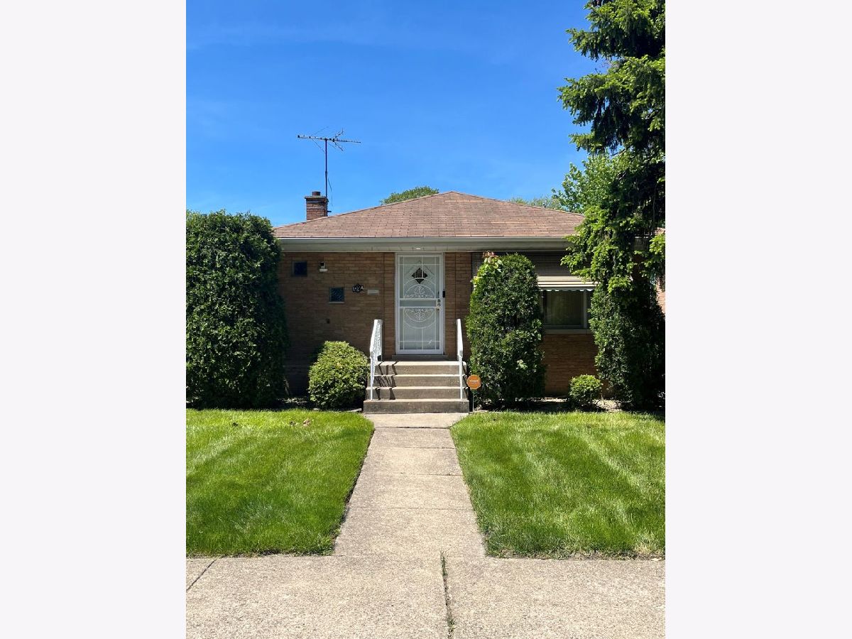  For Sale Dolton Illinois, 15214 Evers Street