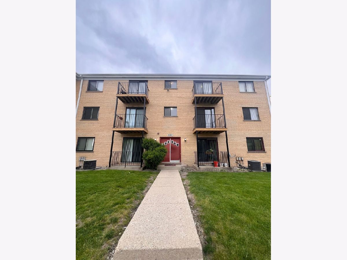  Rented Des Plaines Illinois, 9360 Hamilton