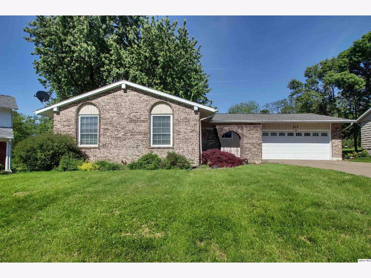  For Sale Quincy Illinois, 614 Kimberly Dr.