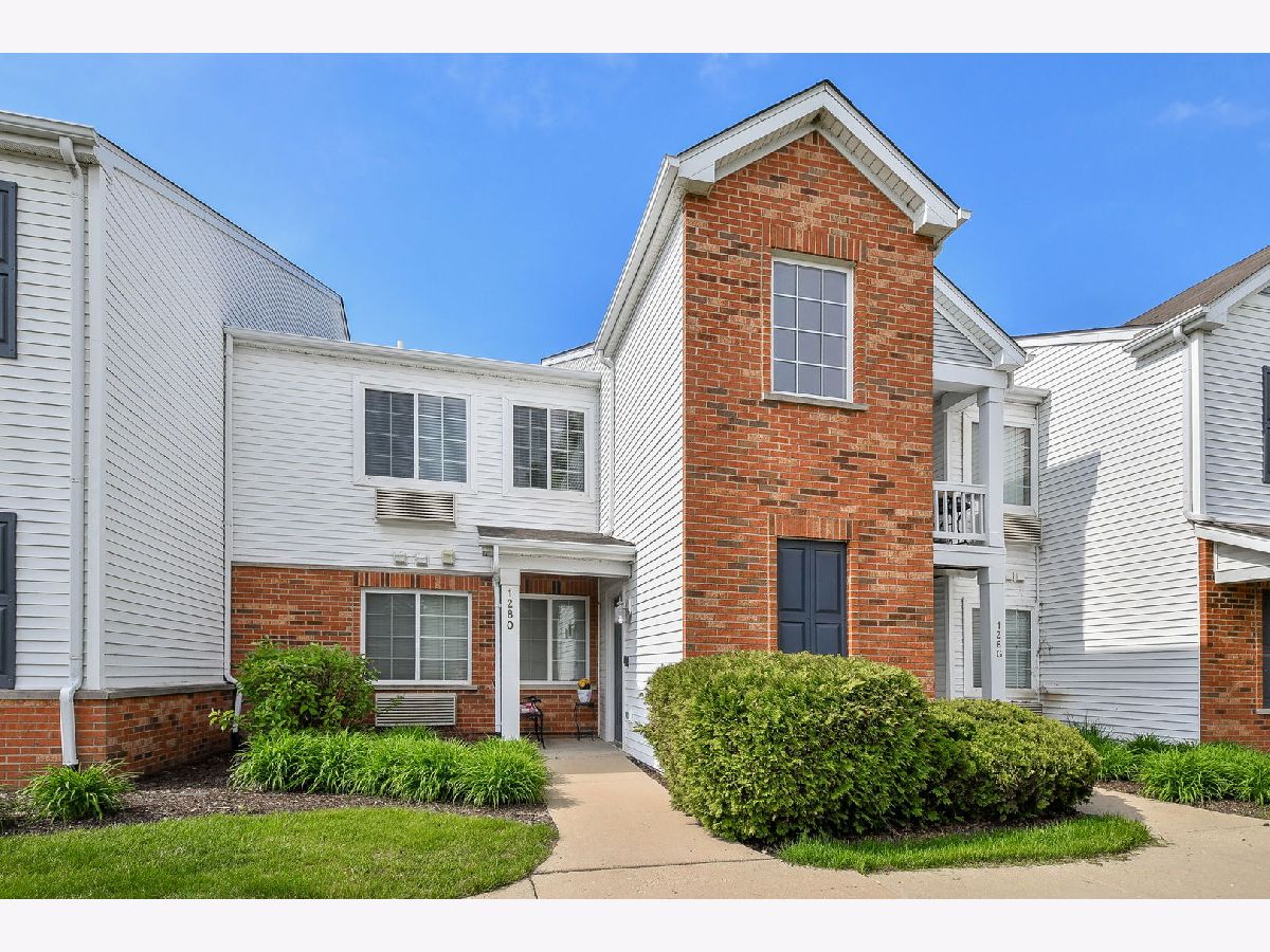 Condos & Townhomes & Homes For Sale Bristol Bay Yorkville Illinois, 128 Bertram Drive