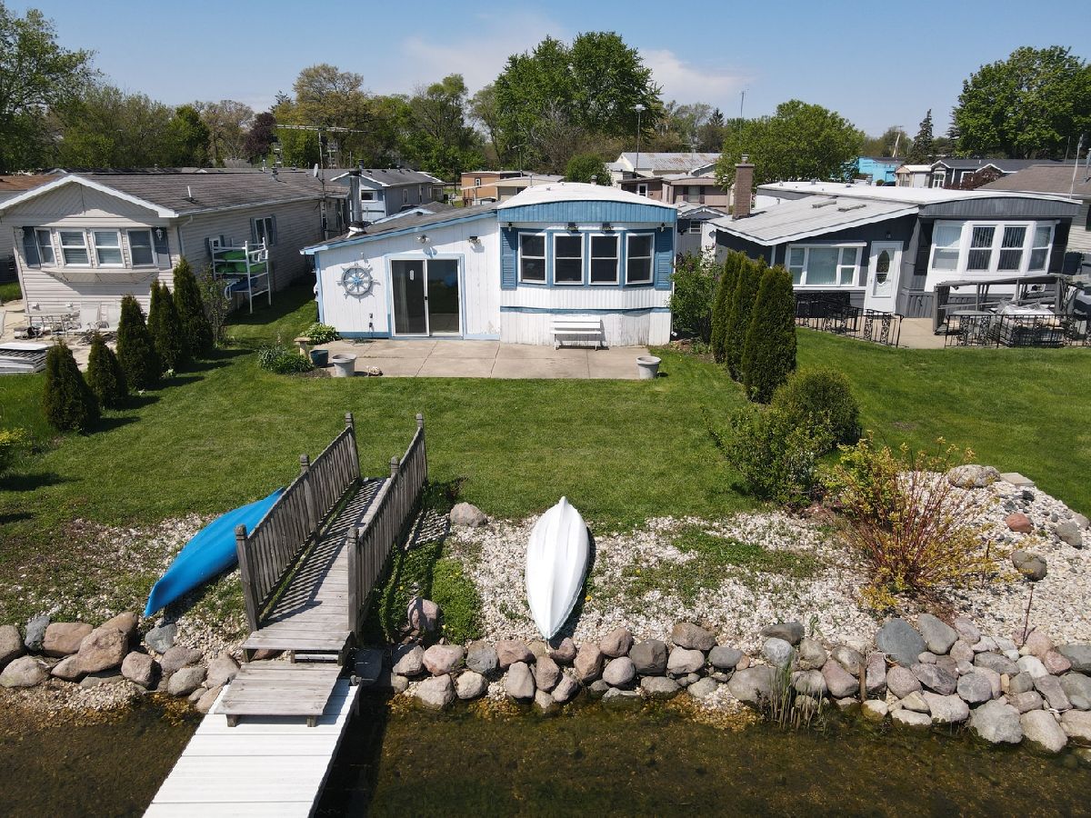  For Sale Silver Lake Wisconsin, 416 Cogswell Drive