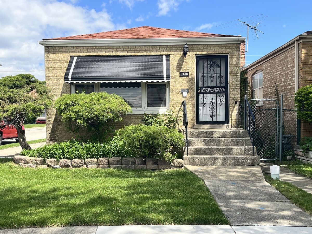  For Sale Summit Illinois, 7458 64th Place
