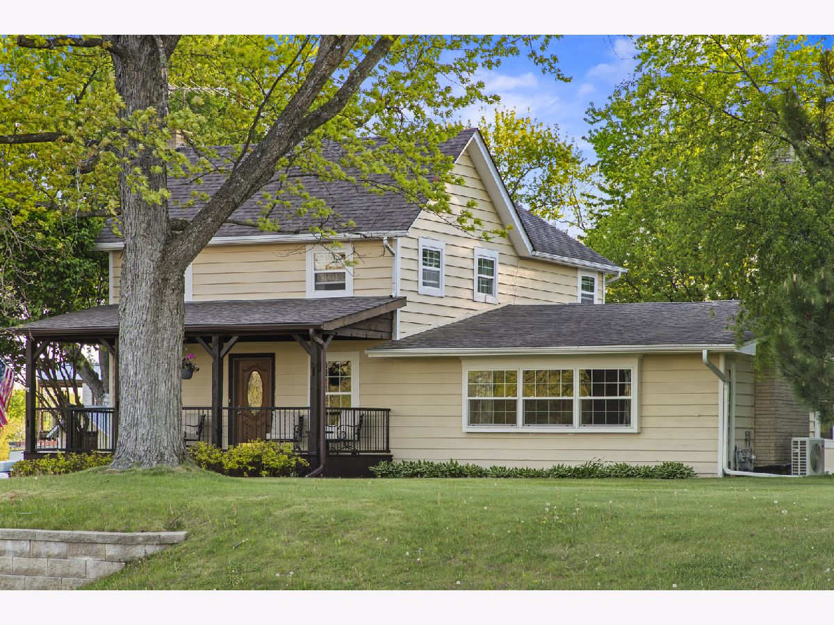  For Sale Spring Grove Illinois, 9909 Winn Road