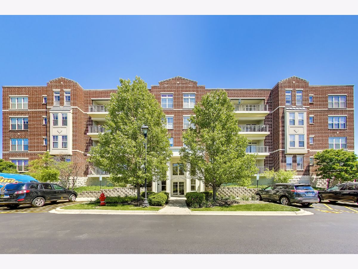 Townhomes & Condos For Sale Astor Place Wheeling Illinois, 511 Prestwick Lane