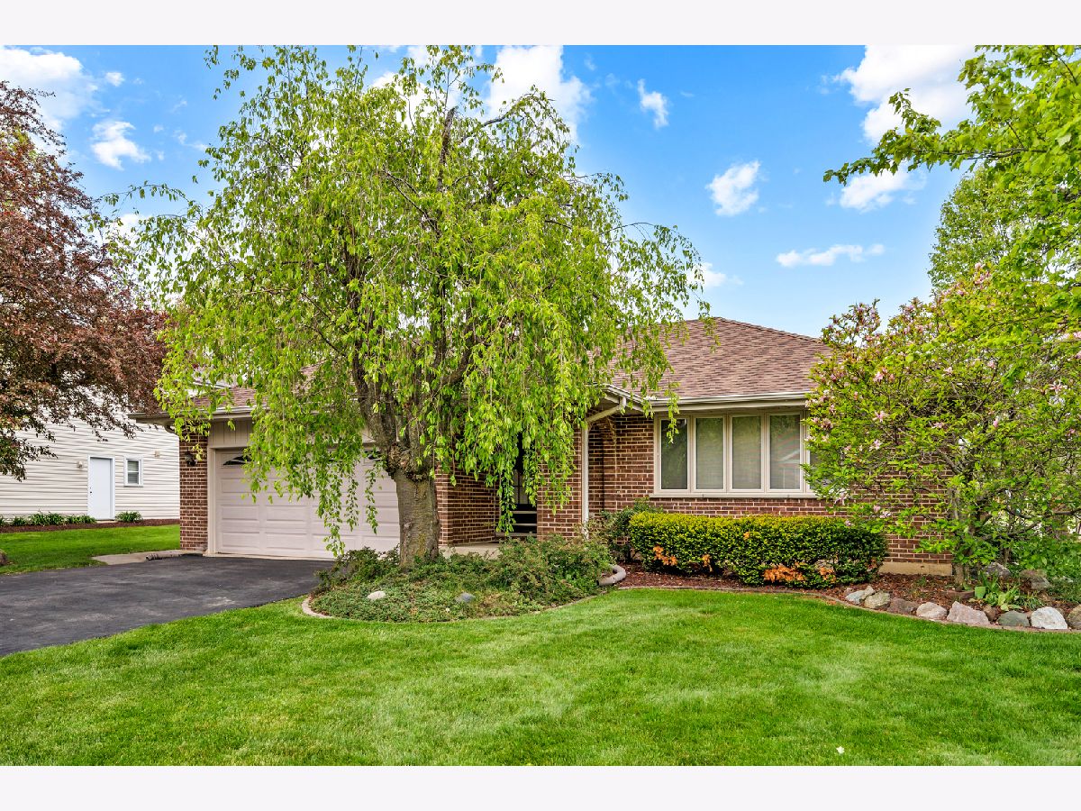  For Sale Lake Zurich Illinois, 1281 Tracie Drive