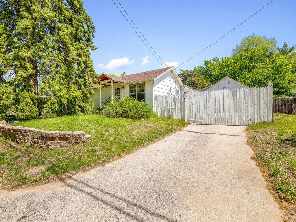  For Sale Oregon Illinois, 205 Jones Terrace