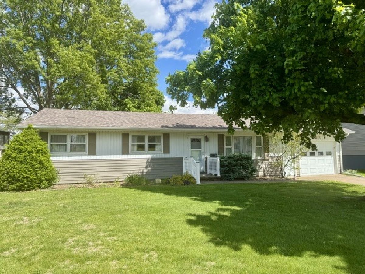  Sold Clinton Iowa, 2613 N 11th