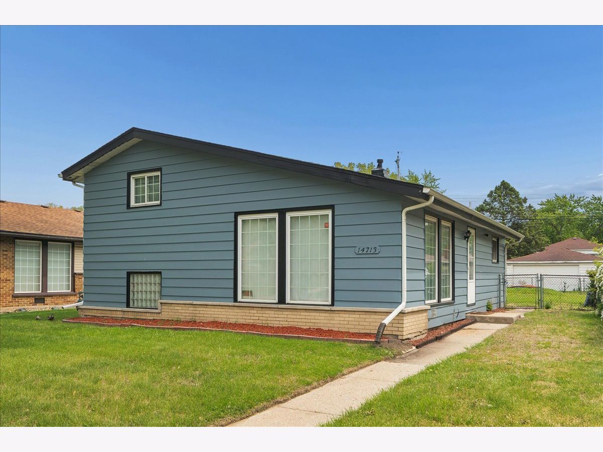  For Sale Dolton Illinois, 14713 Dante Avenue