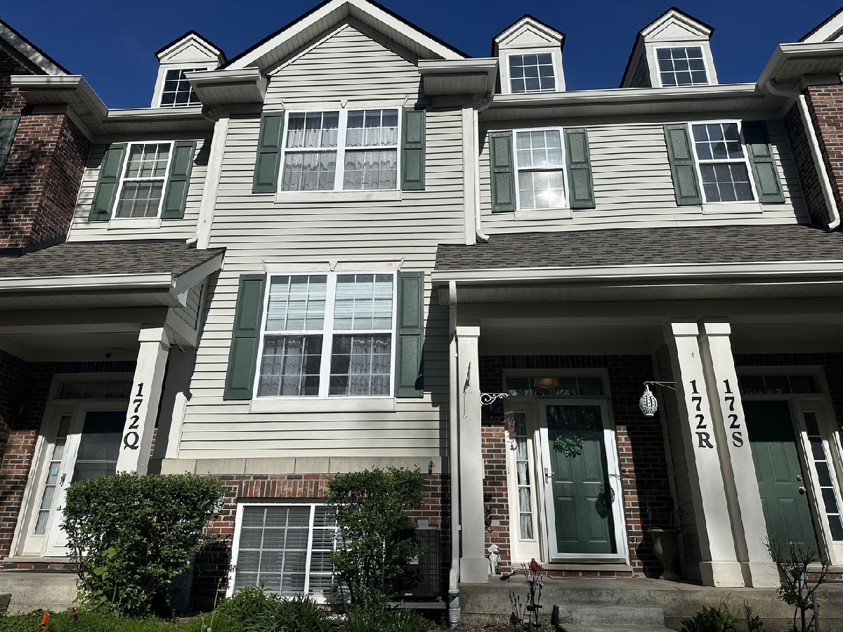  For Sale Des Plaines Illinois, 172 East River Road