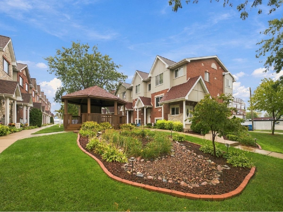  For Sale Bridgeview Illinois, 7204 83rd Street