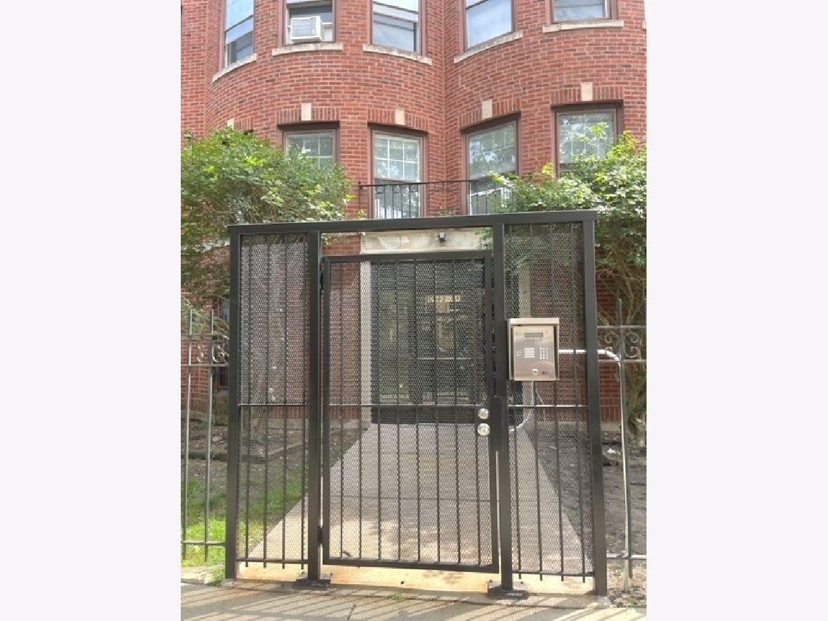  Rented Chicago Illinois, 5947 Winthrop