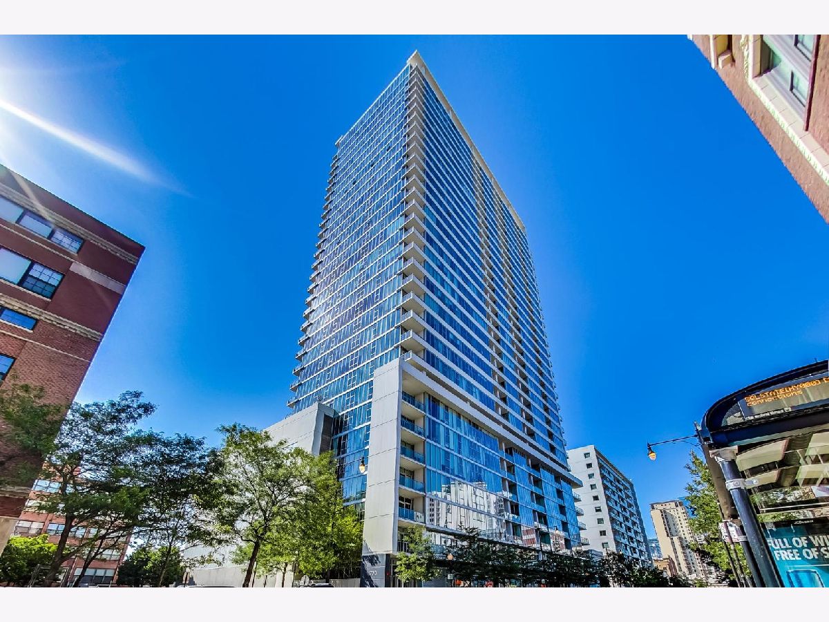  For Sale Chicago Illinois, 1720 Michigan Avenue
