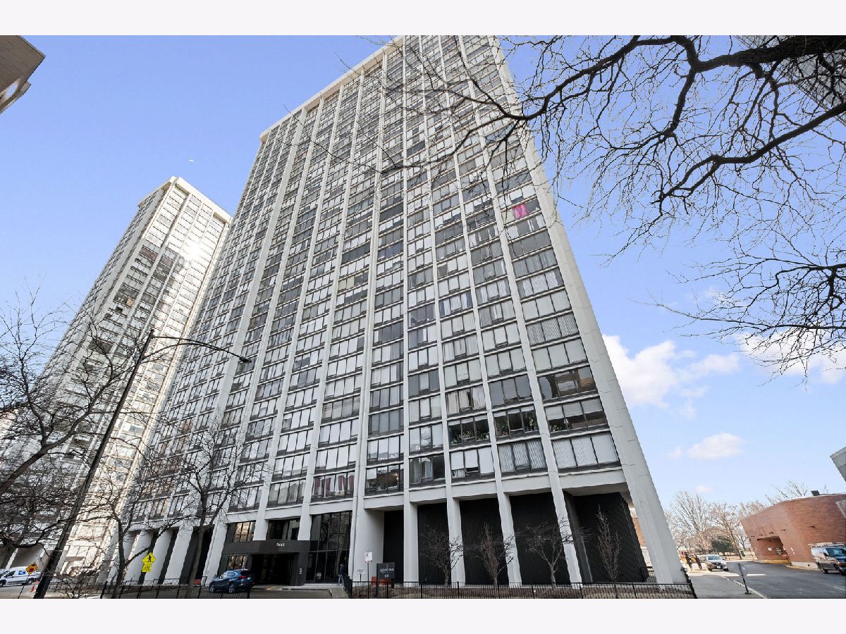  For Sale Chicago Illinois, 5445 Sheridan Road