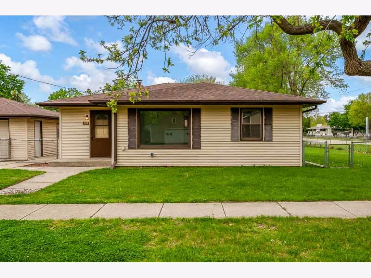  For Sale Belvidere Illinois, 320 Marshall Street
