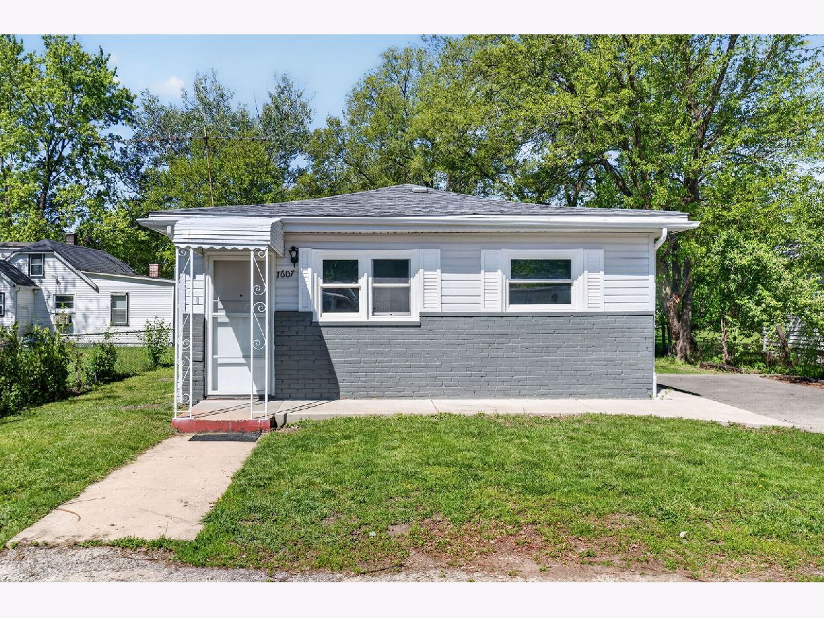 Homes For Sale Preston Heights Joliet Illinois, 1607 Joliet Street